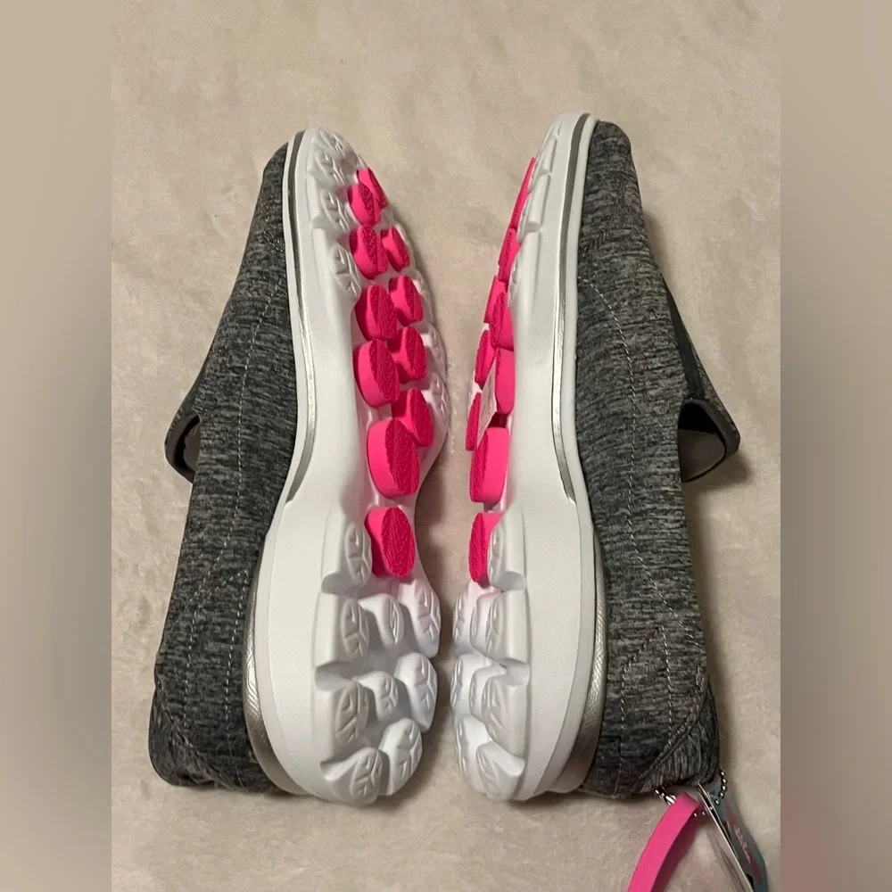Skechers easy slip